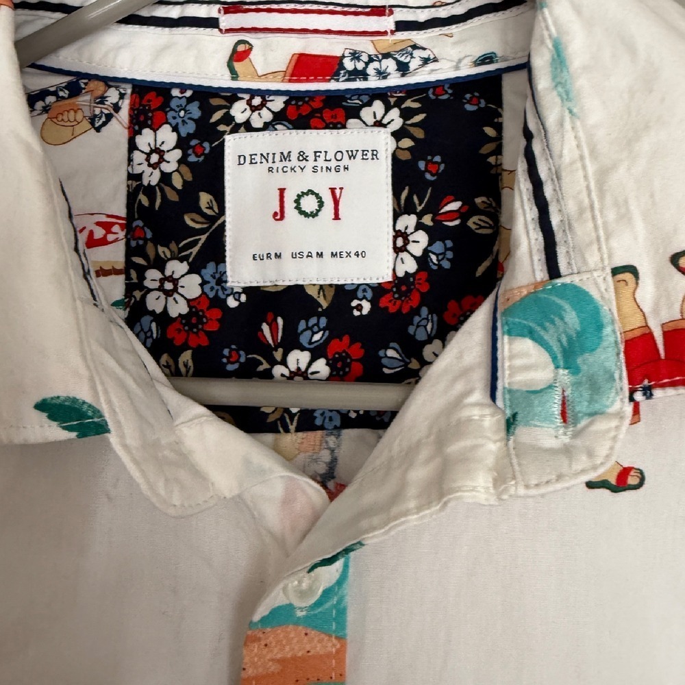 Denim & Flower Joy Santa Print Short Sleeve Button Up Shirt - Men's Medium - Picture 3 of 5